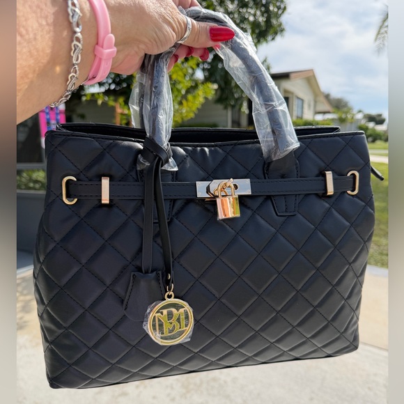 BADGLEY MISCHKA Diamond Quilted Tote With Lock and Key - Picture 7 of 13